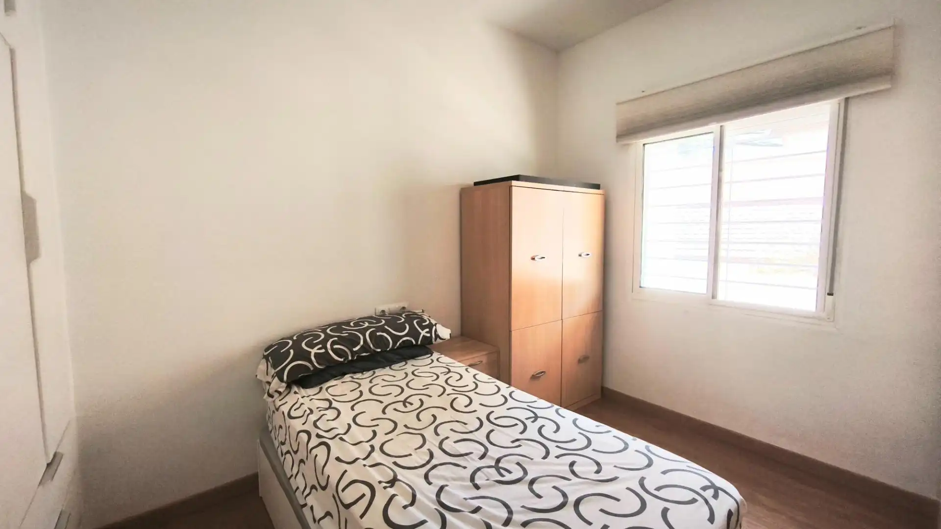 Bedroom of Detached homes for sale in Málaga  with Air Conditioner and Terrace