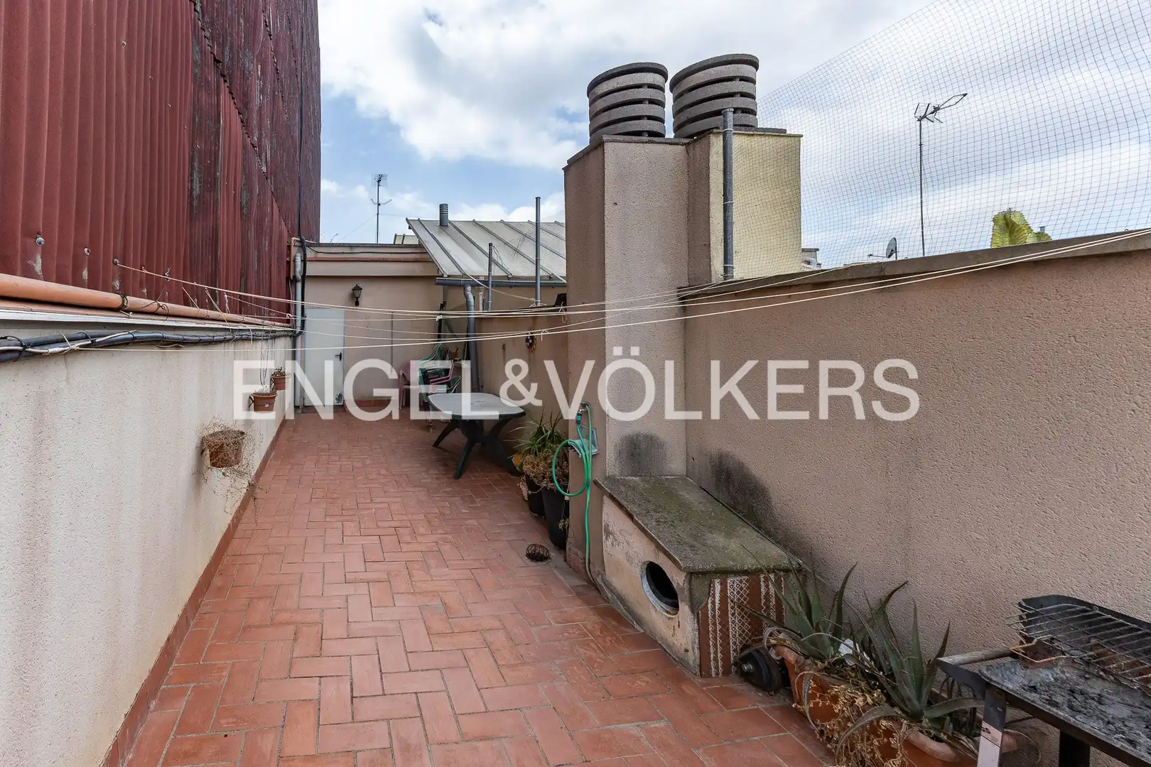 Terrassa de Àtic en venda en L'Hospitalet de Llobregat amb Calefacció, Terrassa i Moblat