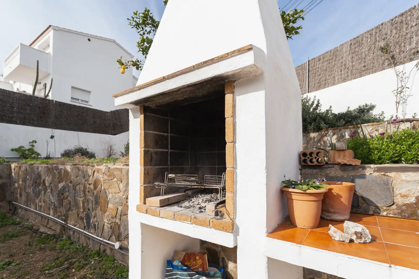 Jardí de Casa o xalet en venda en Cunit amb Aire condicionat, Calefacció i Jardí privat