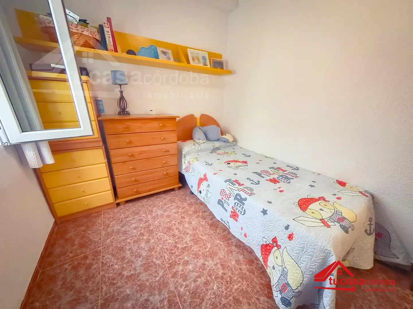 Bedroom of Flat for sale in Córdoba  with Air Conditioner