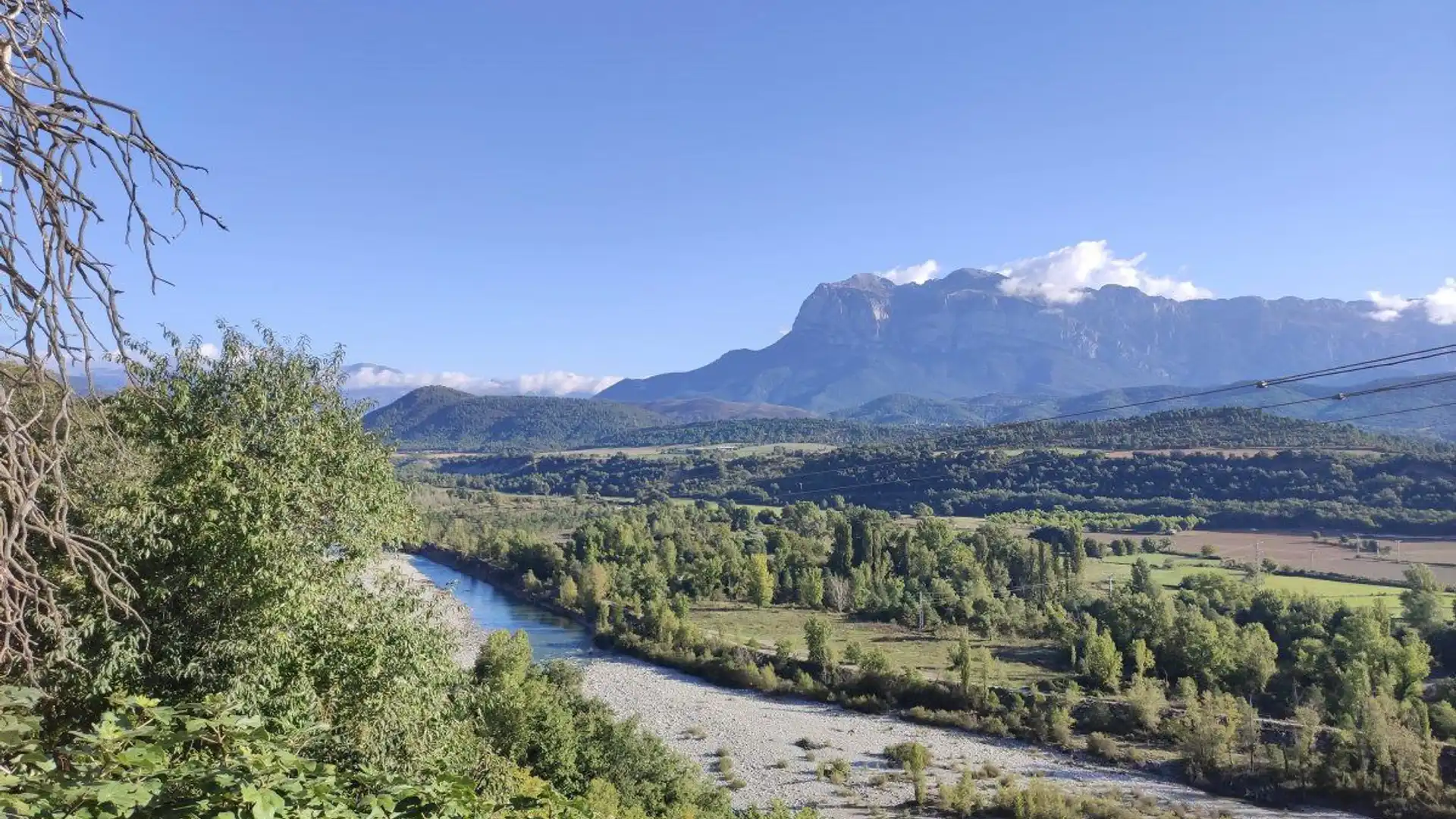 Vista exterior de Casa o chalet en venta en Aínsa-Sobrarbe con Jardín privado y Trastero