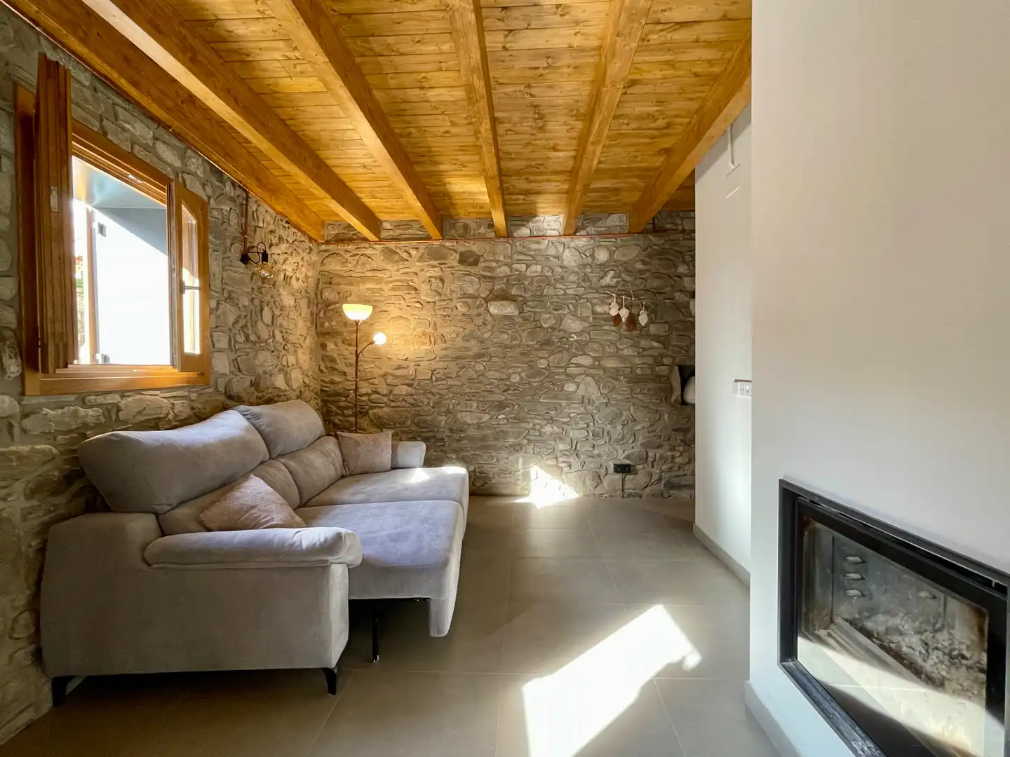 Sala de estar de Finca rústica en venta en Setcases con Calefacción, Parquet y Trastero