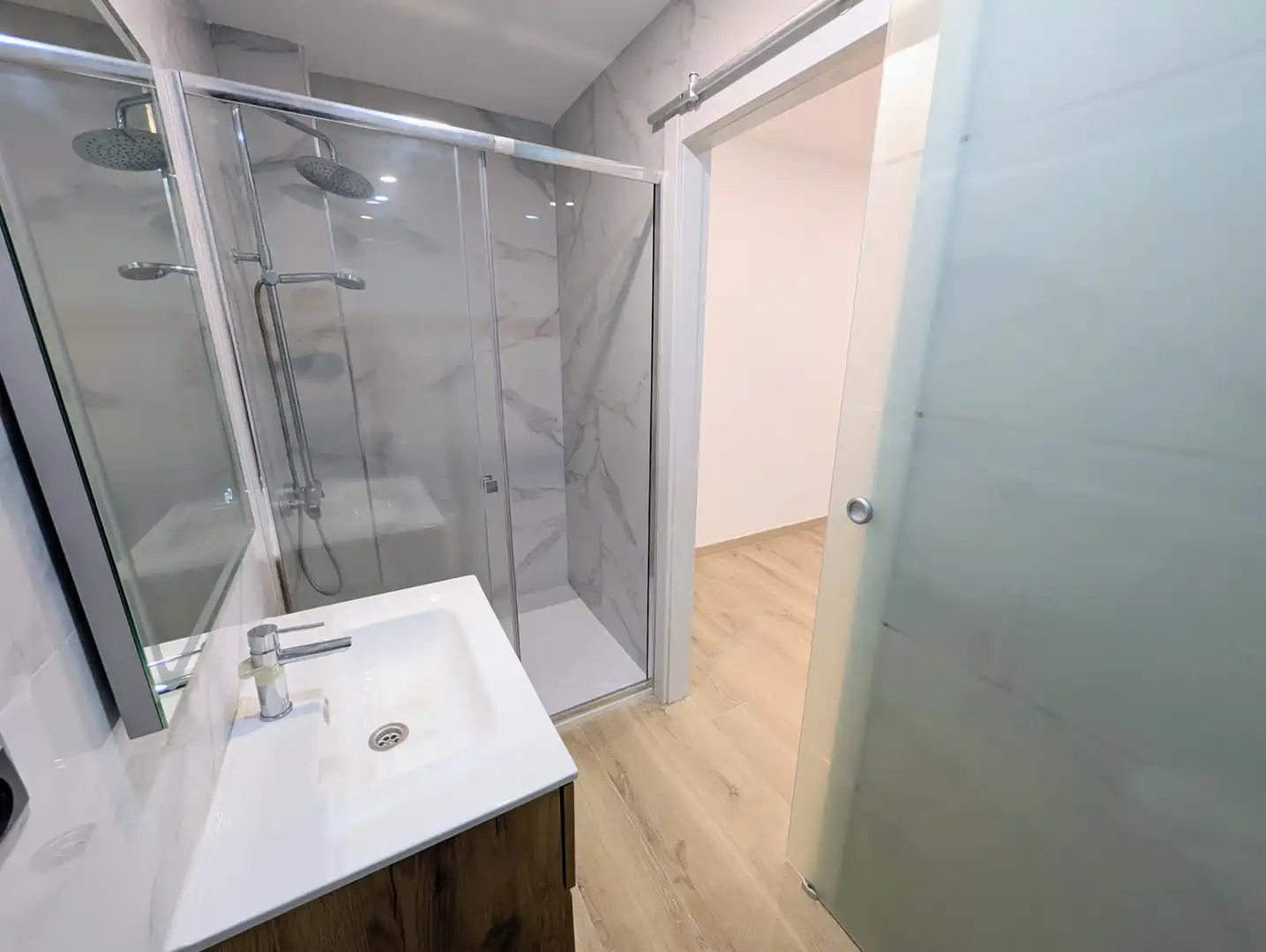 Baño de Piso en venta en Badalona con Parquet y Horno