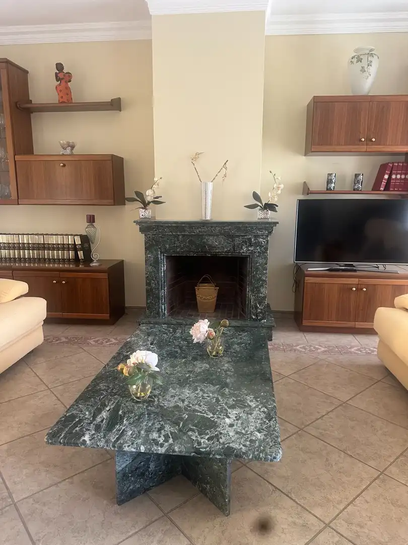 Sala de estar de Casa o chalet en venta en Montornès del Vallès con Aire acondicionado, Calefacción y Jardín privado