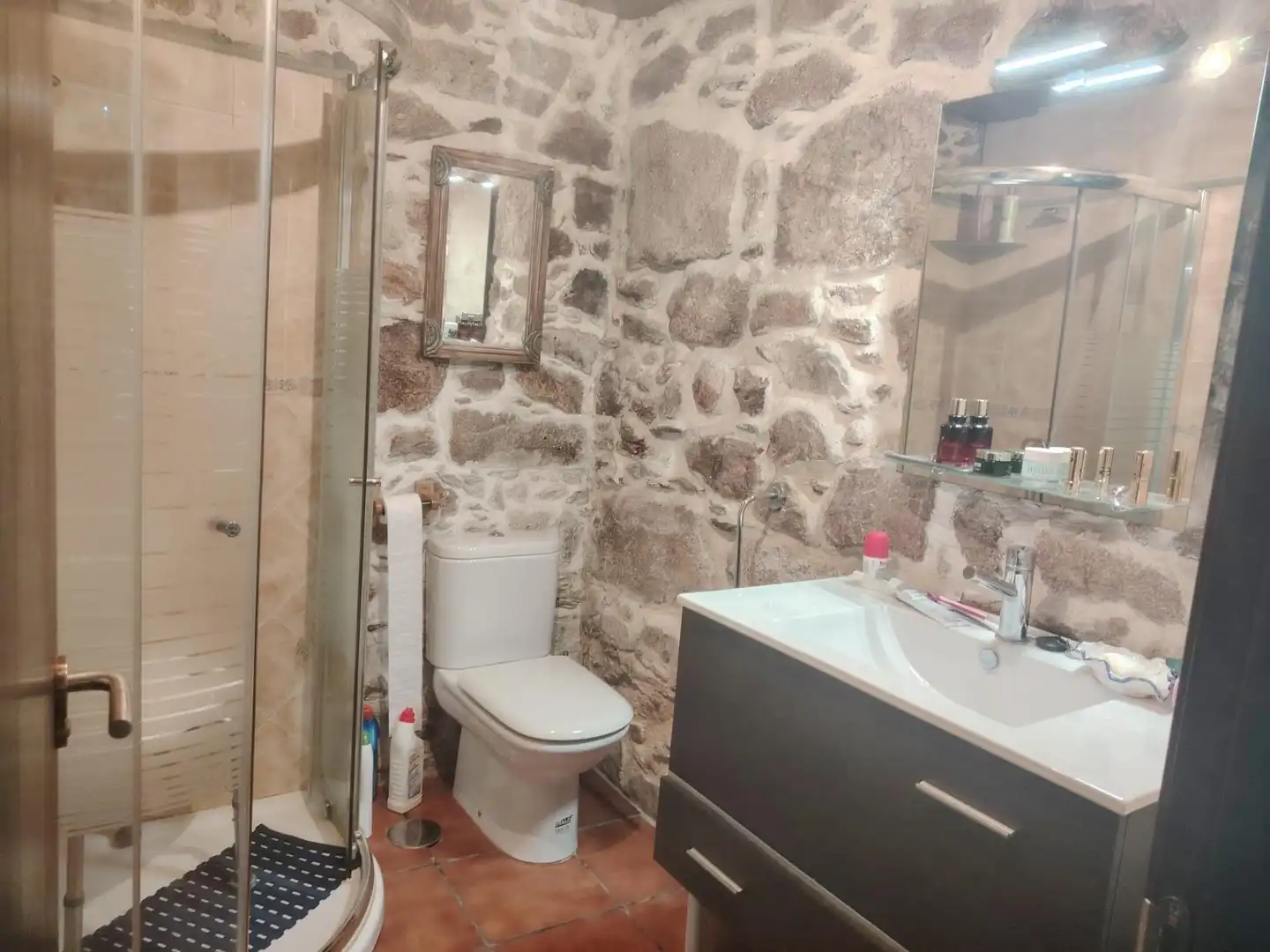 Bany de Casa o xalet en venda en O Rosal   amb Terrassa, Piscina i Balcó