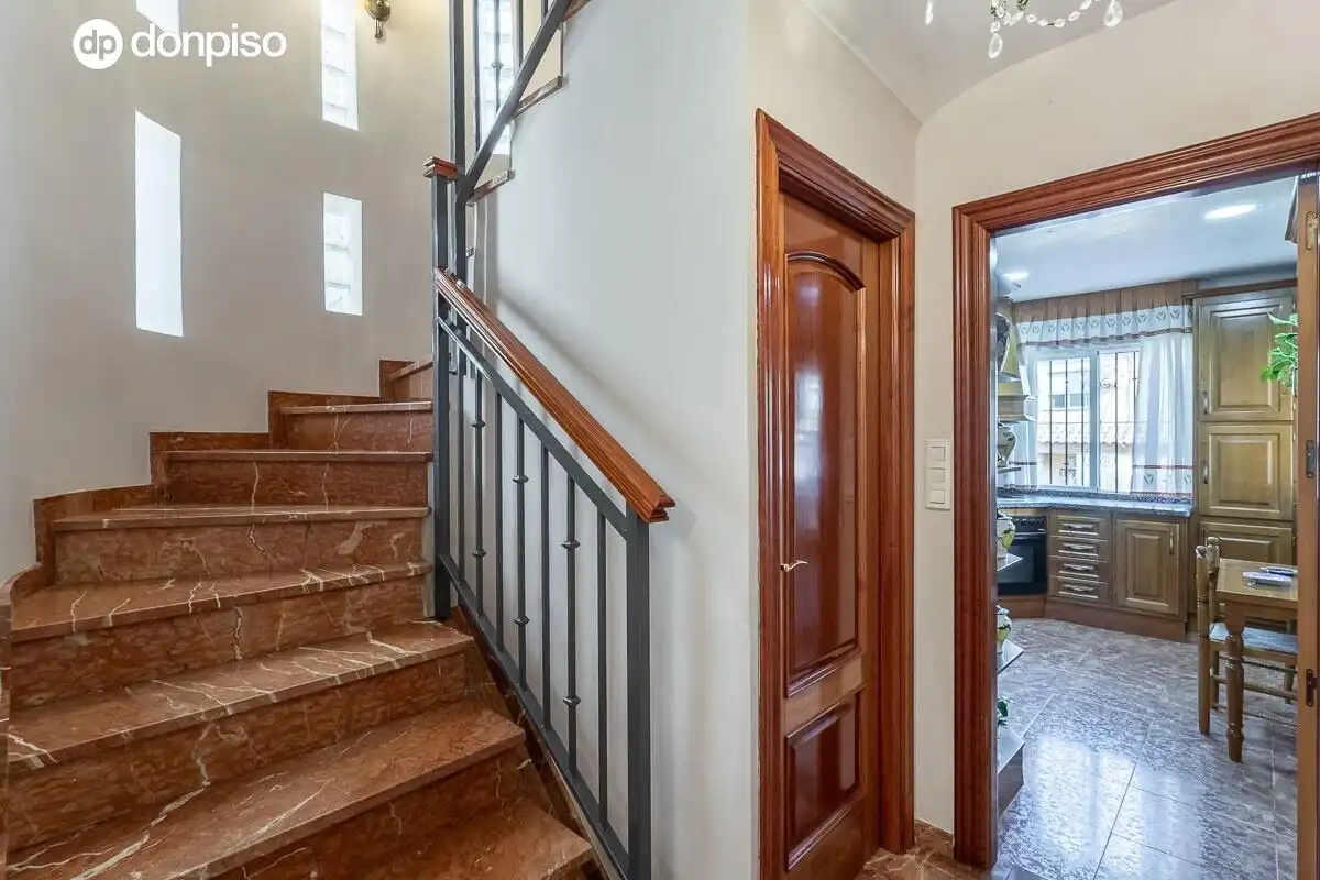 Home with pool for sale in Calle CARLOS CANO (HI), imagen 13