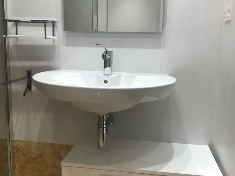 Badezimmer von Wohnungen zur Miete in Valladolid mit Klimaanlage, Heizung und Parkett