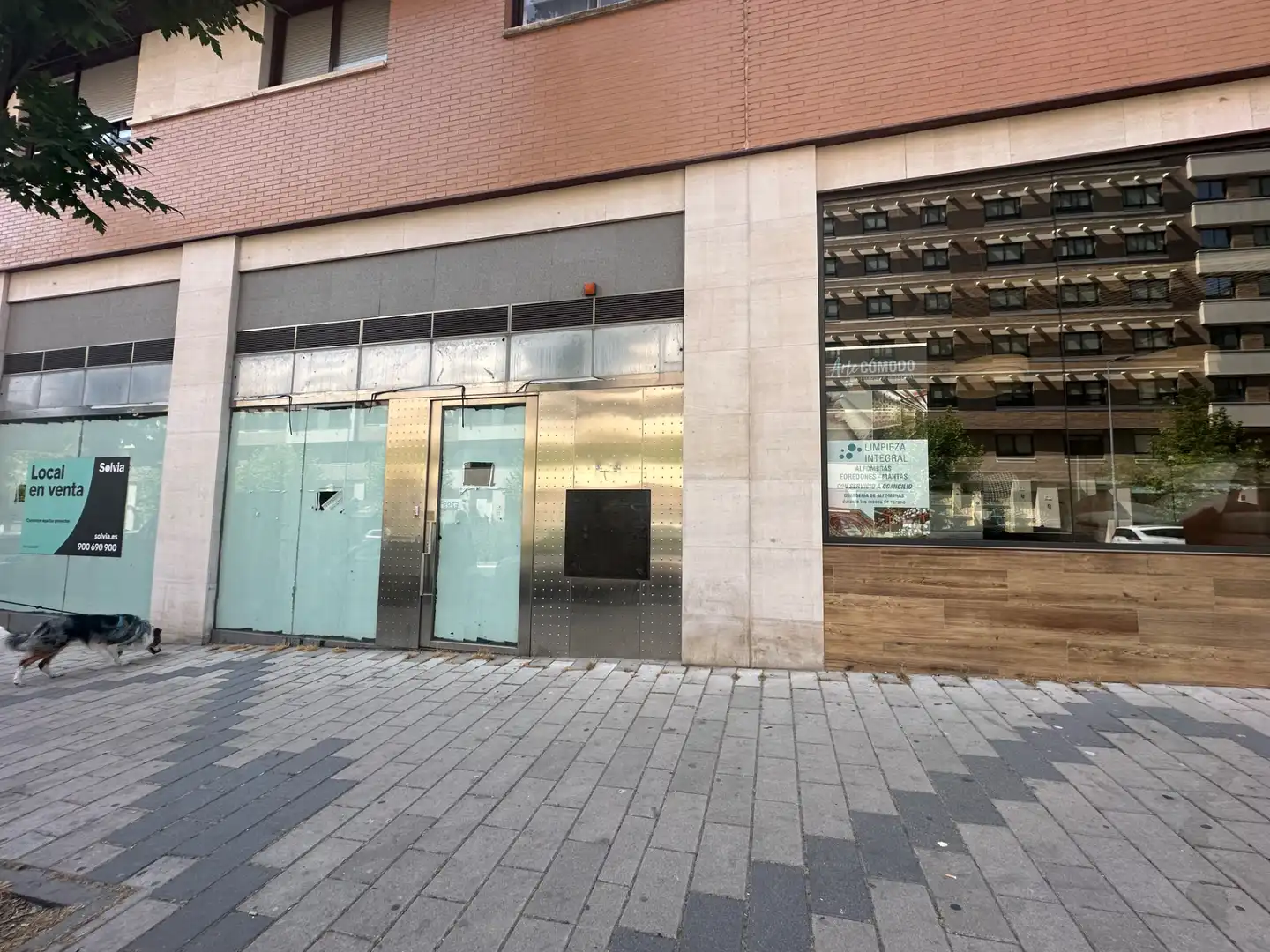 Vista exterior de Local en venta en Parquesol