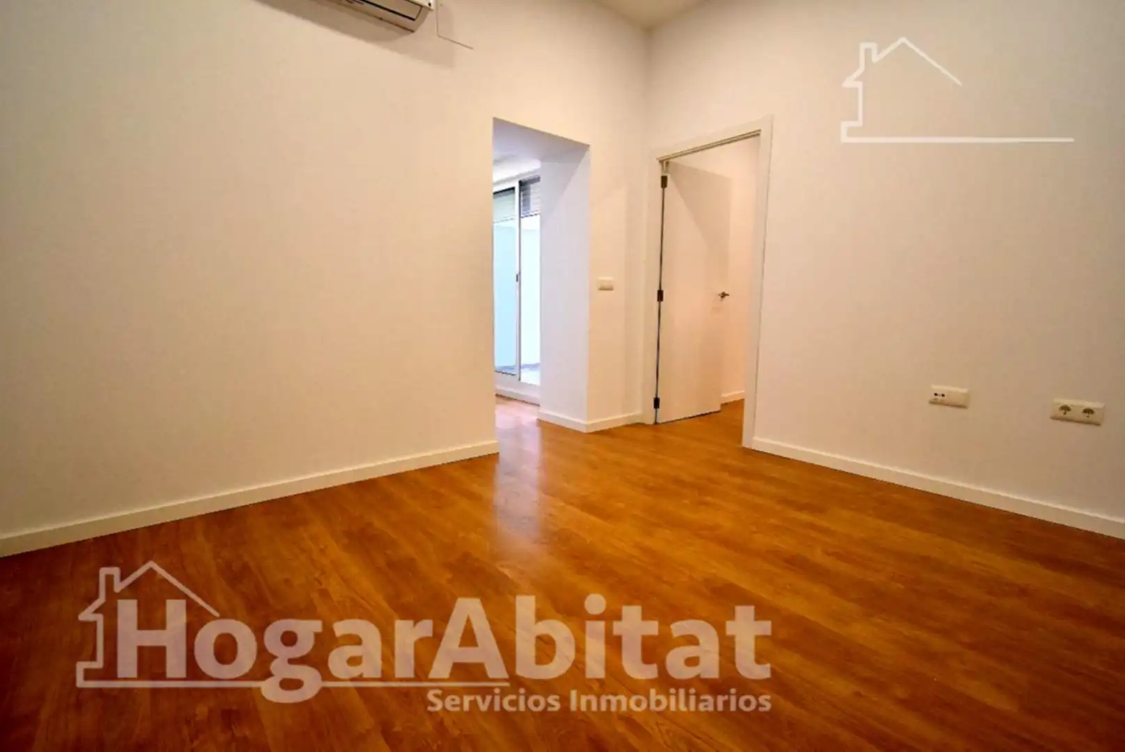 Piso en venta en Valencia con Aire acondicionado, Calefacción y Parquet