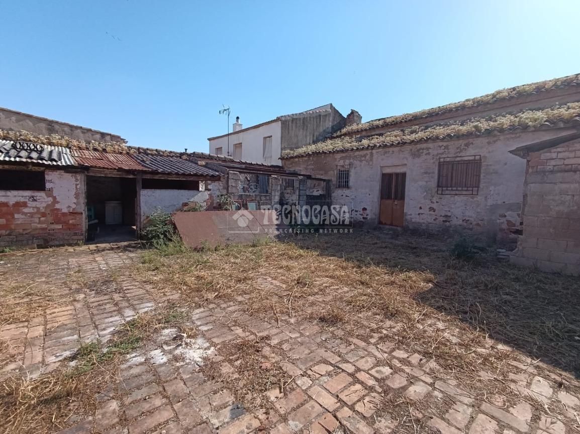 Casa adosada en venta en La Carolina