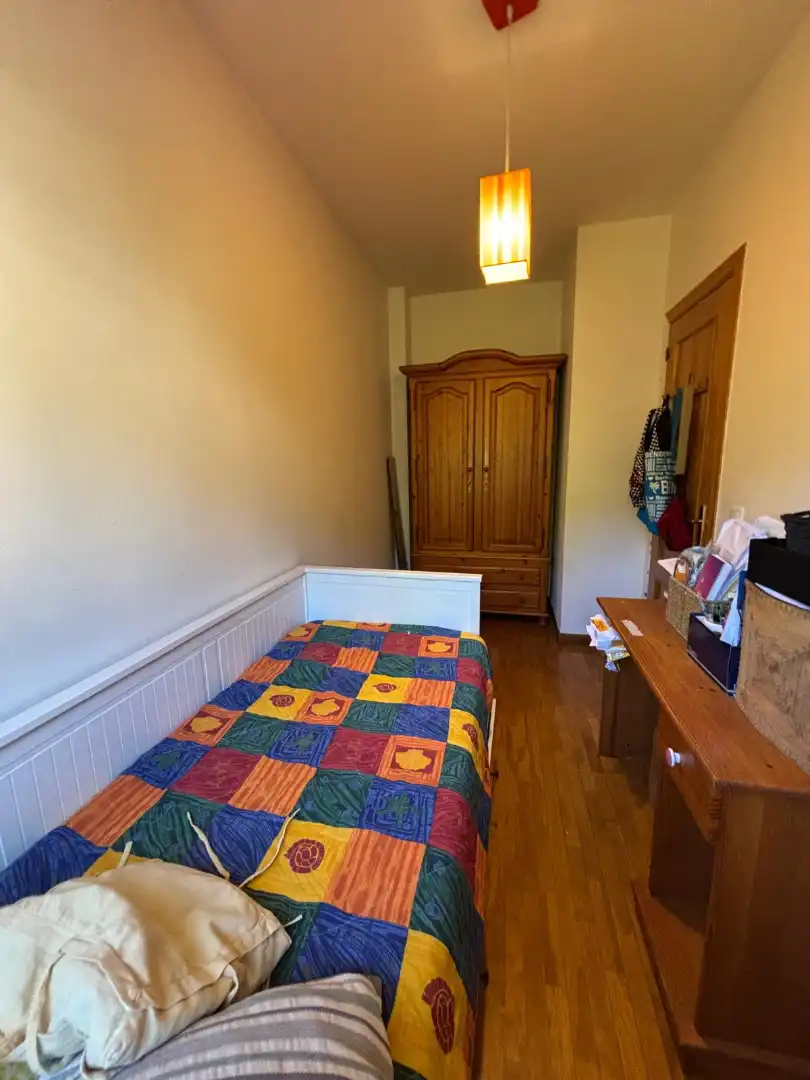 Dormitori de Casa adosada en venda en Morcín amb Calefacció, Jardí privat i Parquet