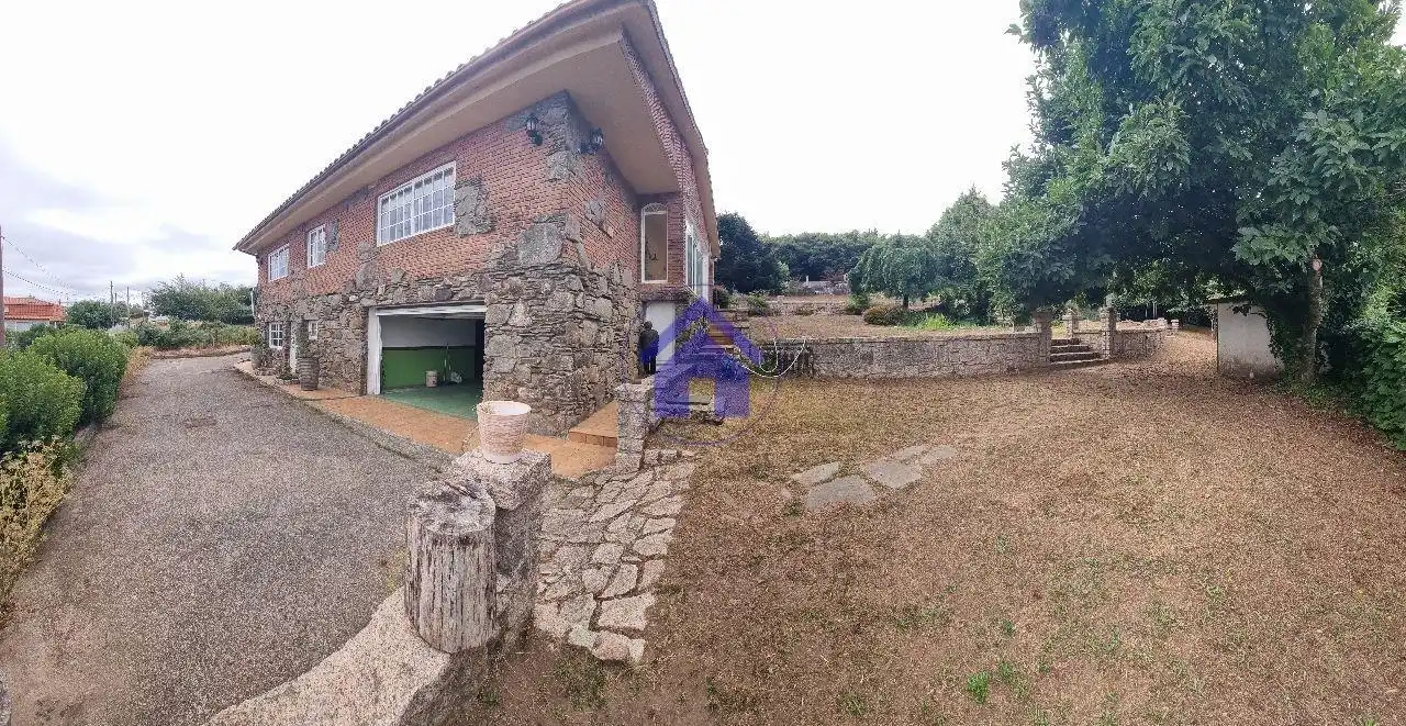 Jardí de Casa o xalet en venda en Gondomar amb Calefacció, Jardí privat i Moblat