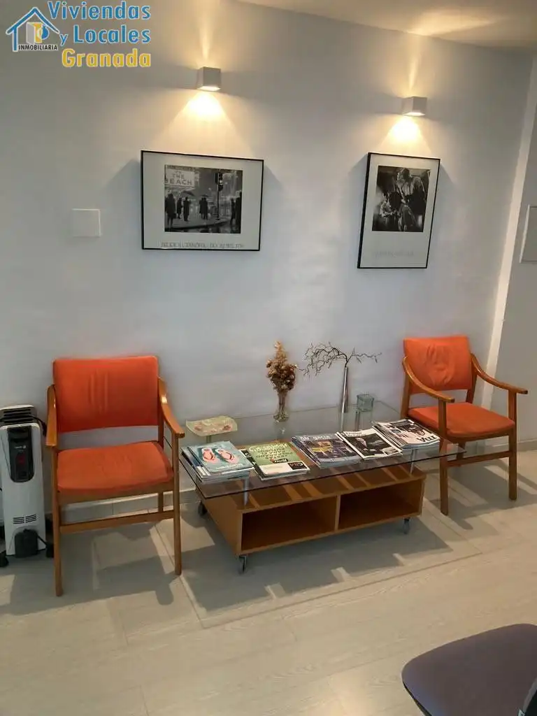 Office for rent in Granada  with Air Conditioner, Heating and Furnished