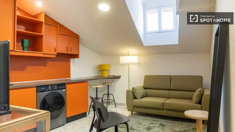 Sala de estar de Piso de alquiler en Madrid con Aire acondicionado, Calefacción y Amueblado