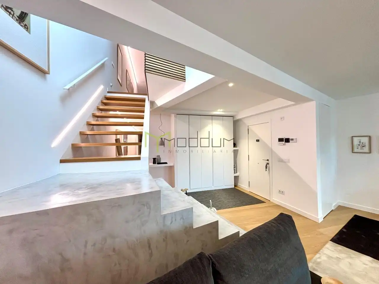 Maisonette zum Verkauf in Santiago de Compostela  mit Heizung, Abstellraum und Möbliert