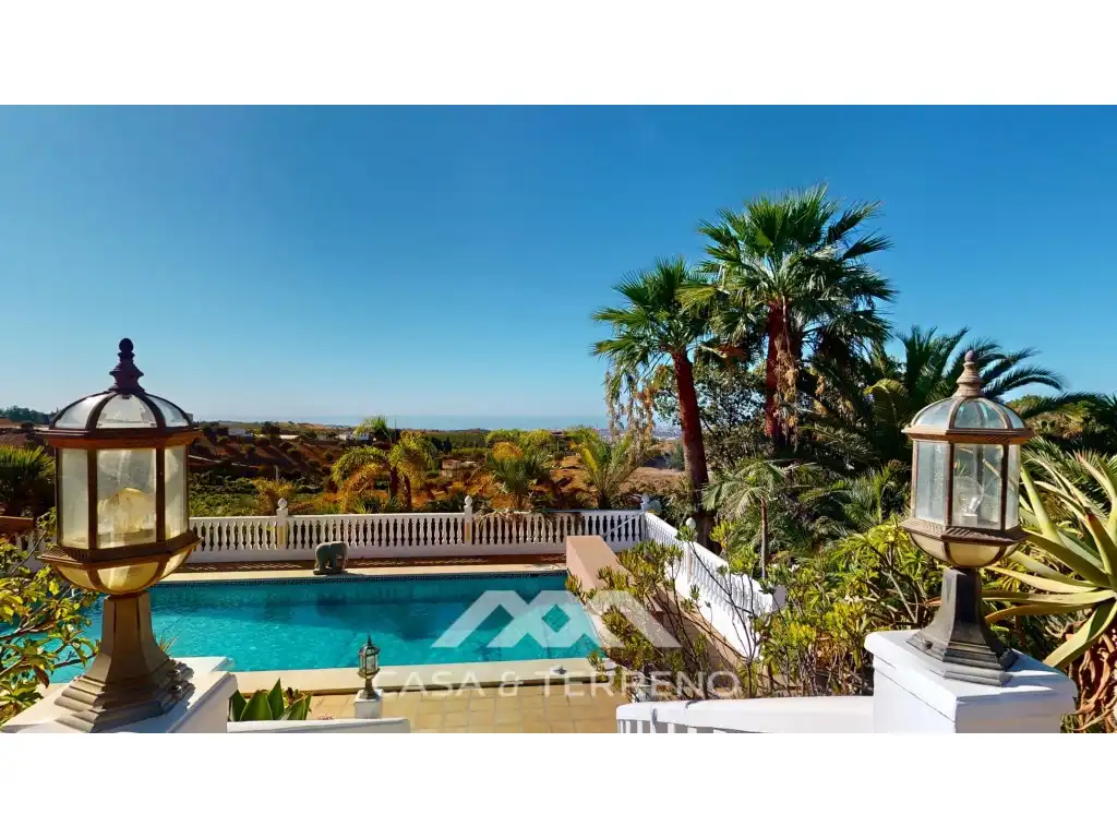 Jardín de Casa o chalet en venta en Vélez-Málaga con Jardín privado, Terraza y Piscina