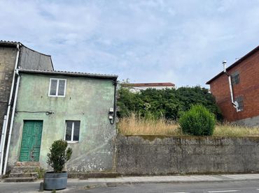 Casa aparellada en venda a Rianxo
