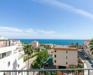 Vista exterior de Pis en venda en Benalmádena amb Aire condicionat, Calefacció i Jardí privat