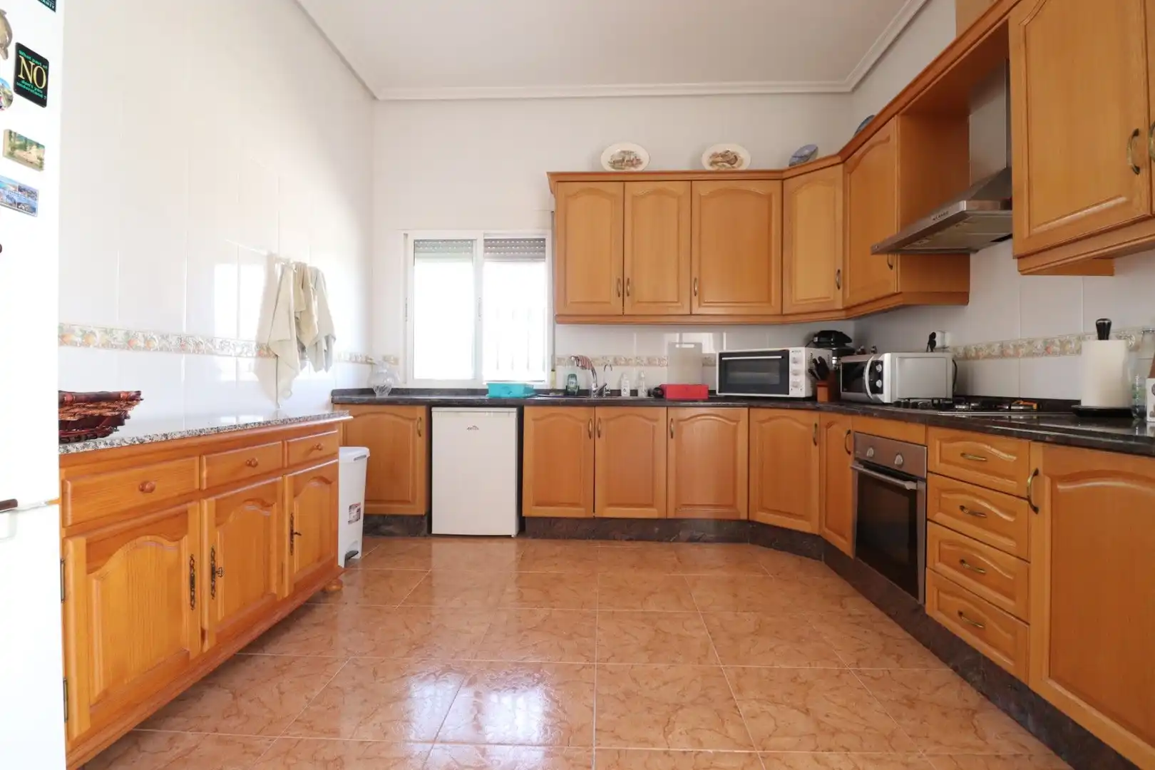 Kitchen of Houses for sale in Albatera  with Community pool