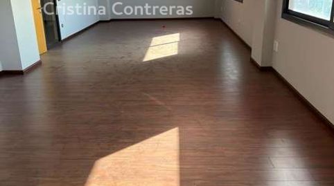 Venta de  2 oficinas una de  51,73 m2 construidos y otra de 54,41 m2 en Santiponce Sevilla, imagen 2