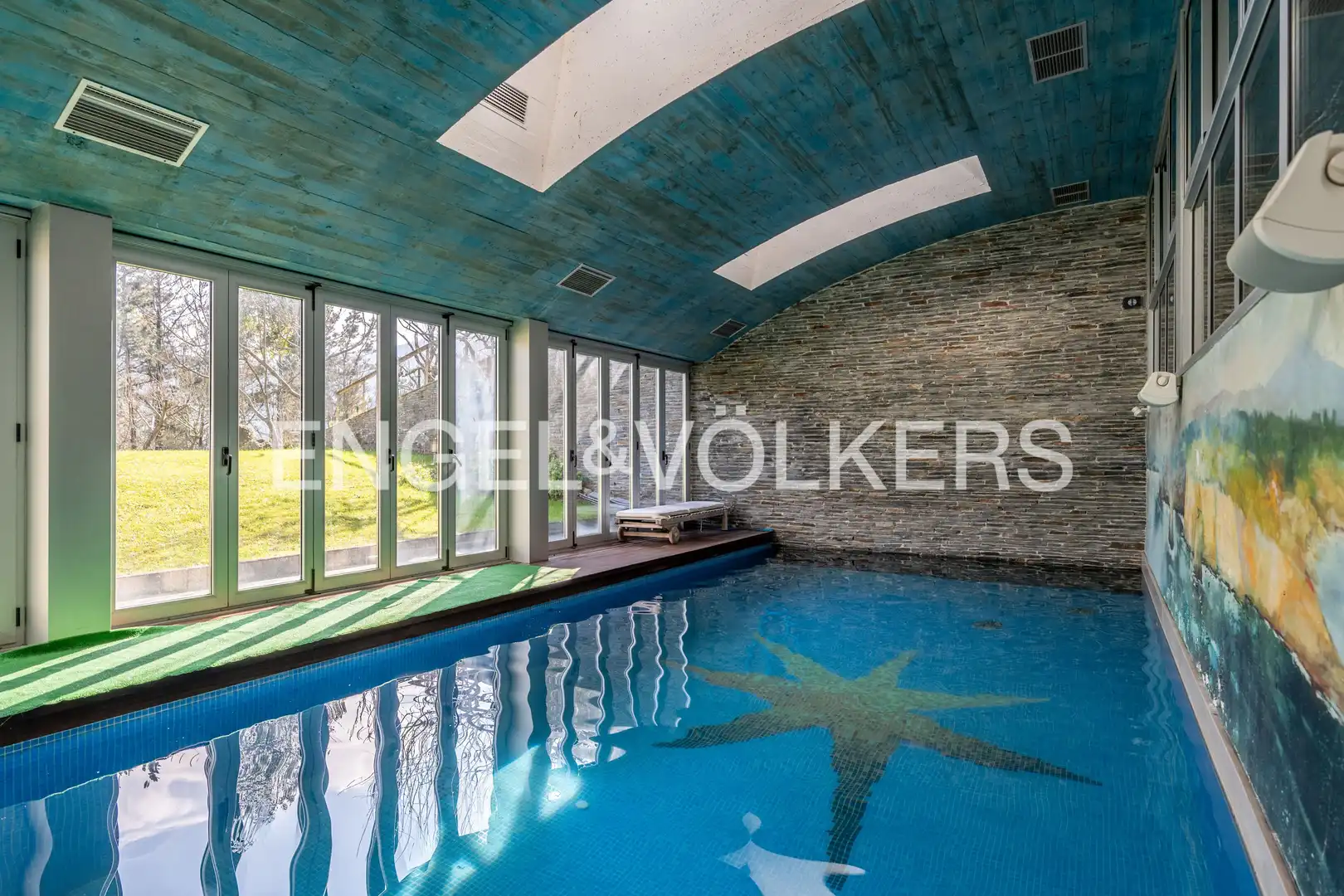 Piscina de Finca rústica en venta en Olaberria con Aire acondicionado, Calefacción y Jardín privado