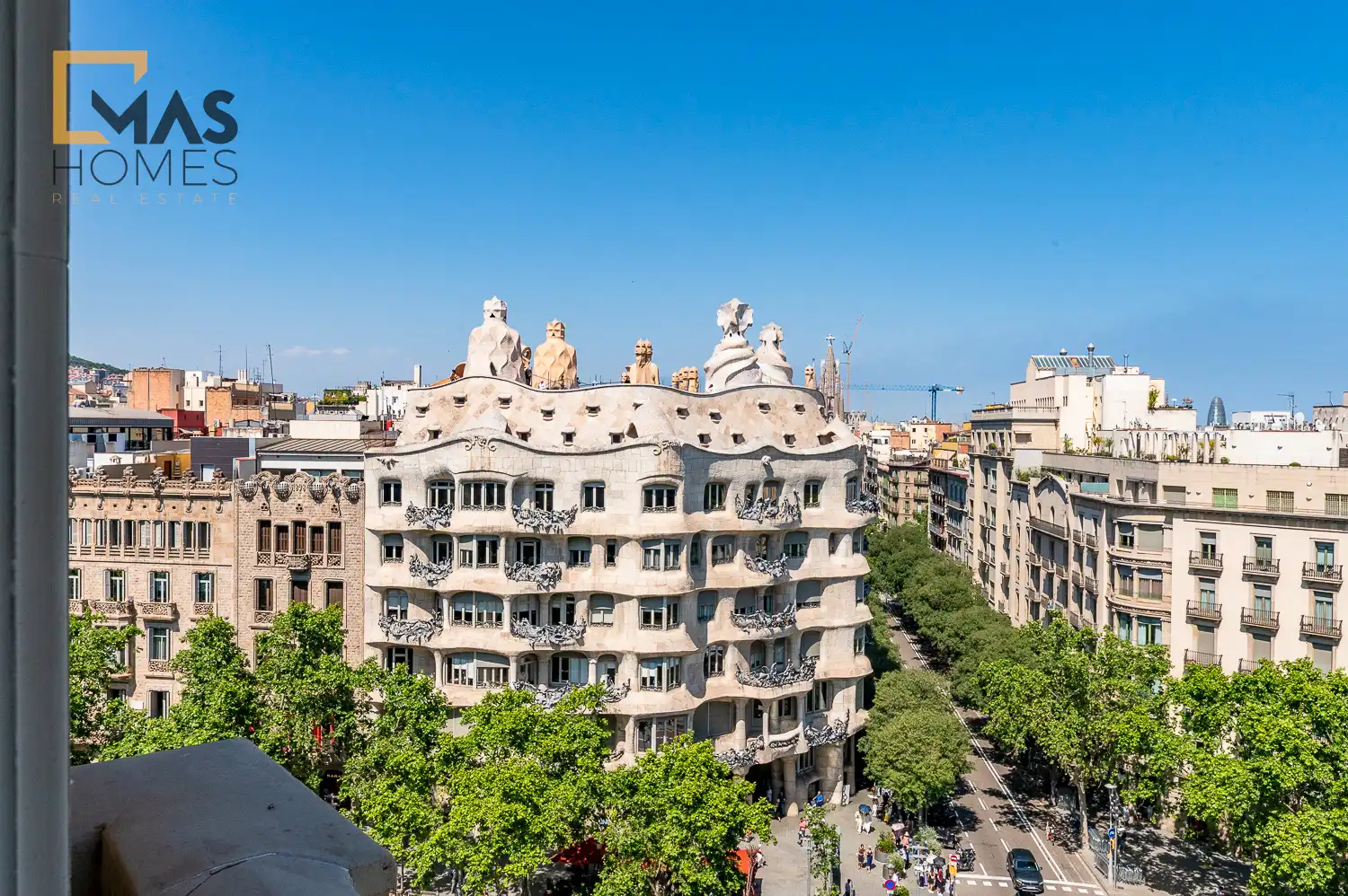 Exterior view of Flat for sale in Barcelona  with Air Conditioner, Heating and Oven