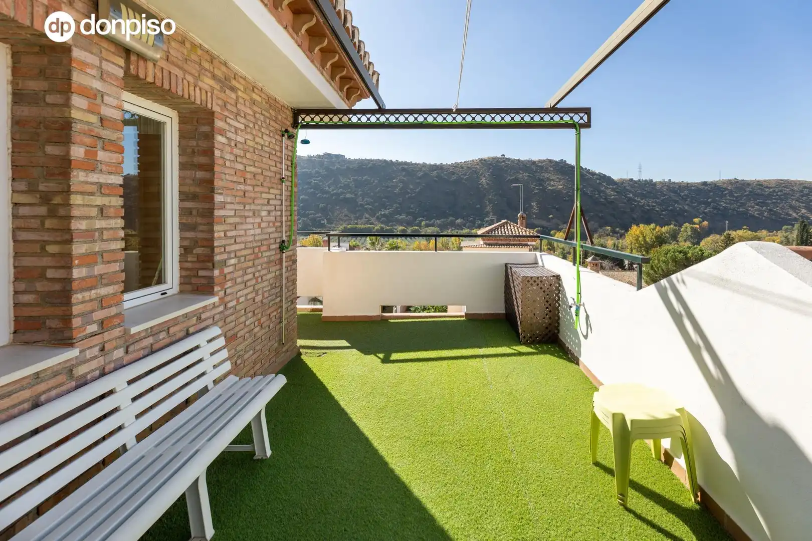 Terraza de Casa o chalet en venta en Granada con Jardín privado, Terraza y Piscina