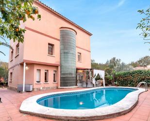 Swimming pool of House or chalet for sale in Sant Cugat del Vallès  with Air Conditioner, Heating and Swimming Pool