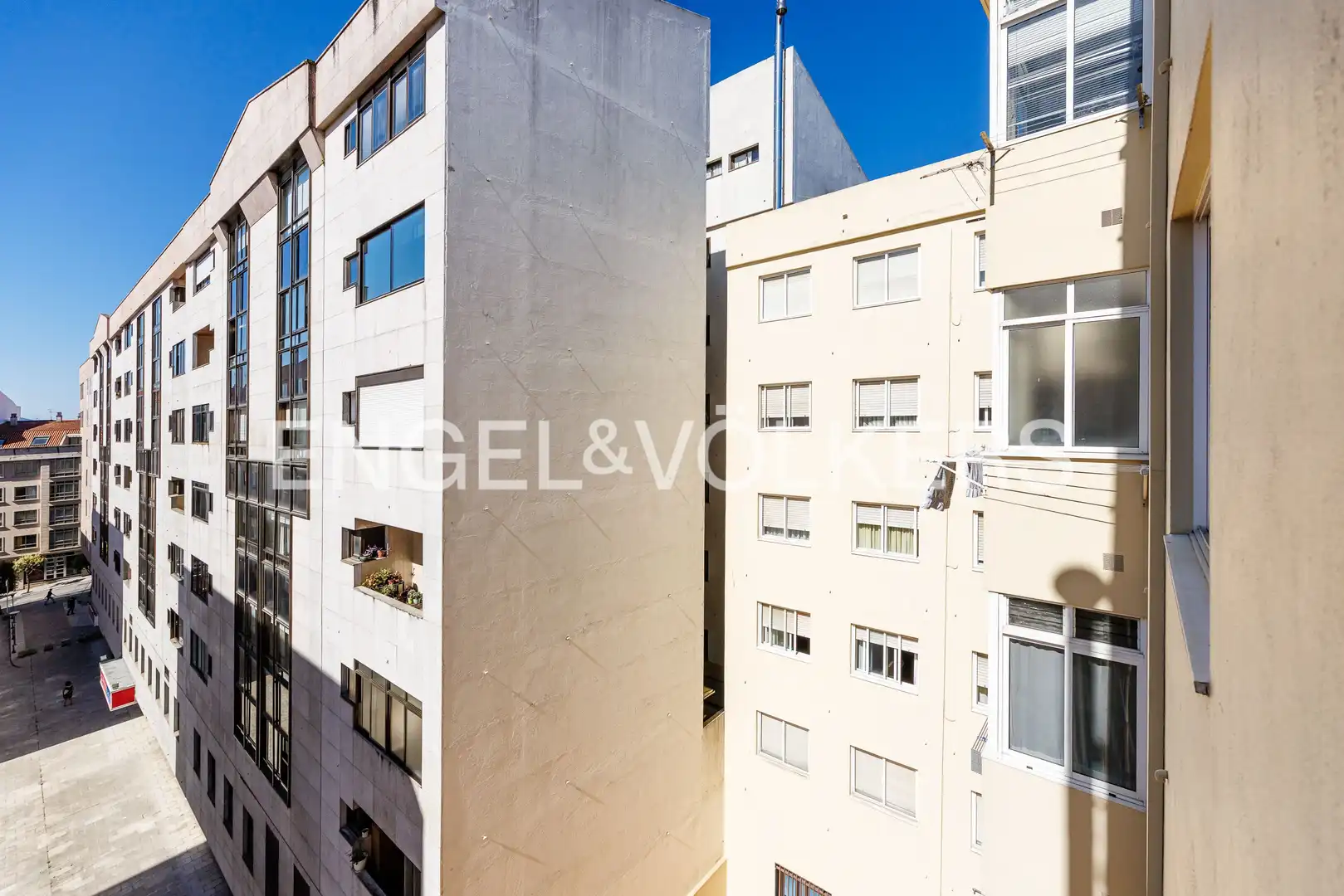 Vista exterior de Pis en venda en Vigo  amb Calefacció, Parquet i Terrassa