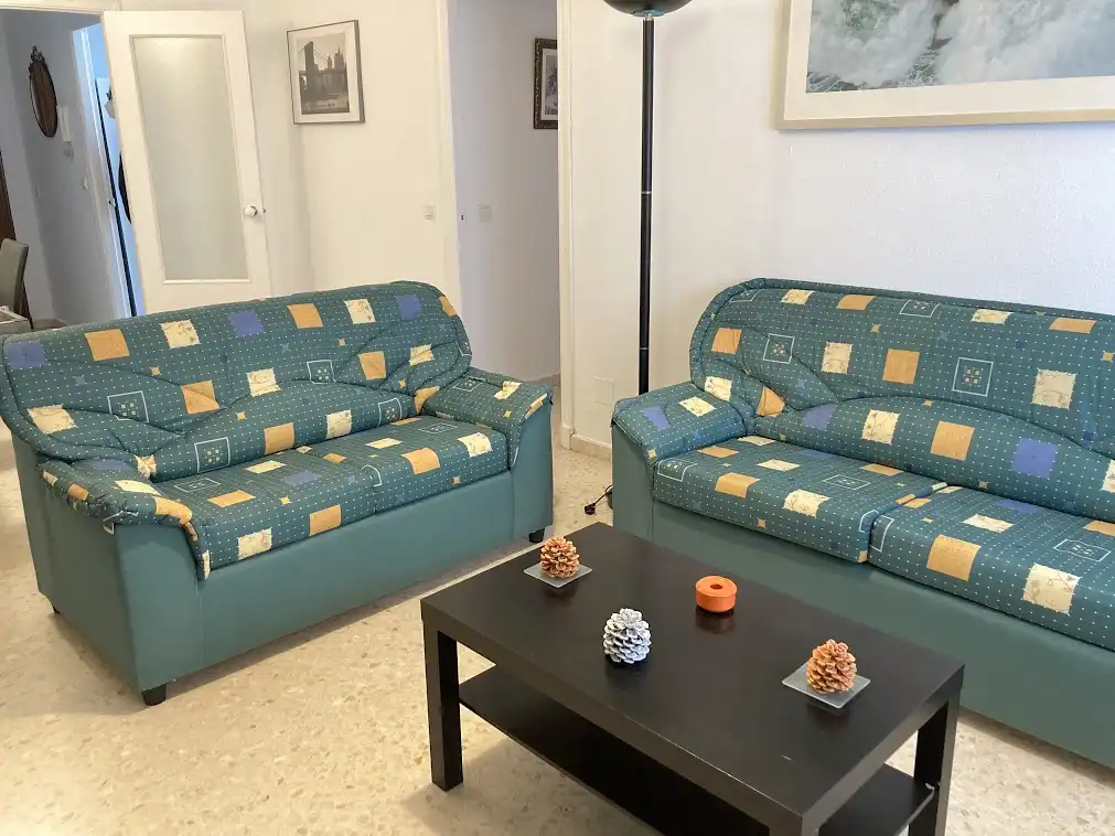 Wohnzimmer von Wohnung zur Miete in Los Barrios mit Möbliert