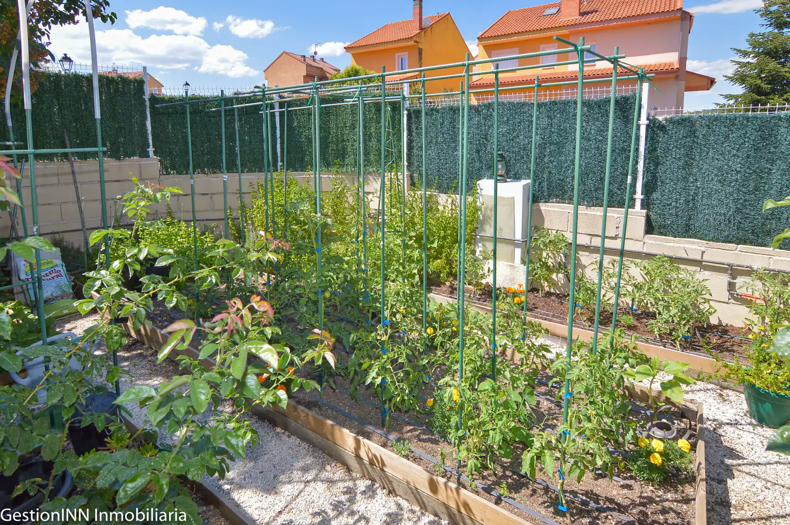 Jardín de Casa adosada en venta en Valdemorillo con Calefacción, Jardín privado y Parquet
