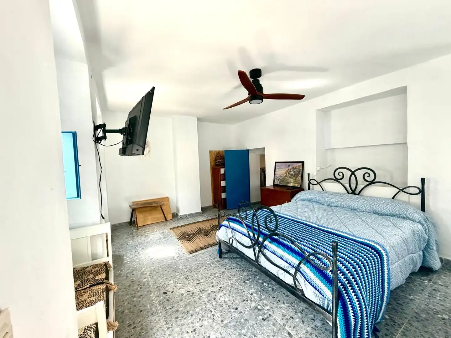 Bedroom of Houses for sale in Iznájar  with Terrace and Furnished