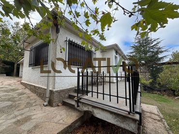 Casa amb jardí en venda a Robledo de Chavela