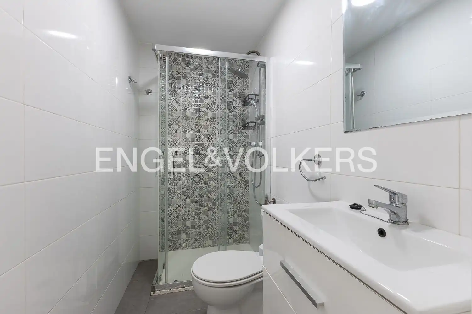 Bathroom of Flat for rent in Poblats Marítims