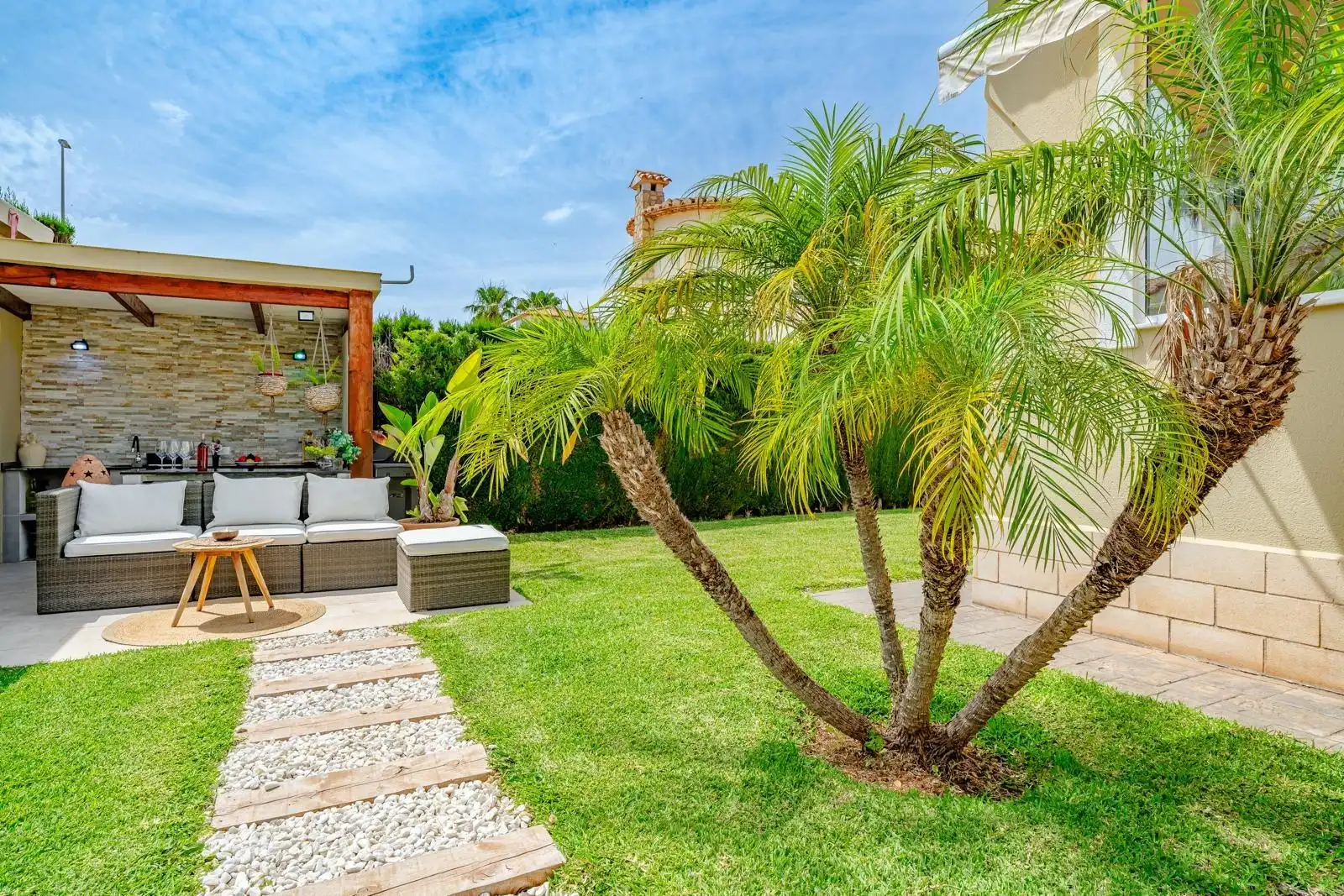 Casa o chalet de alquiler en Les Bovetes - La Felicidad