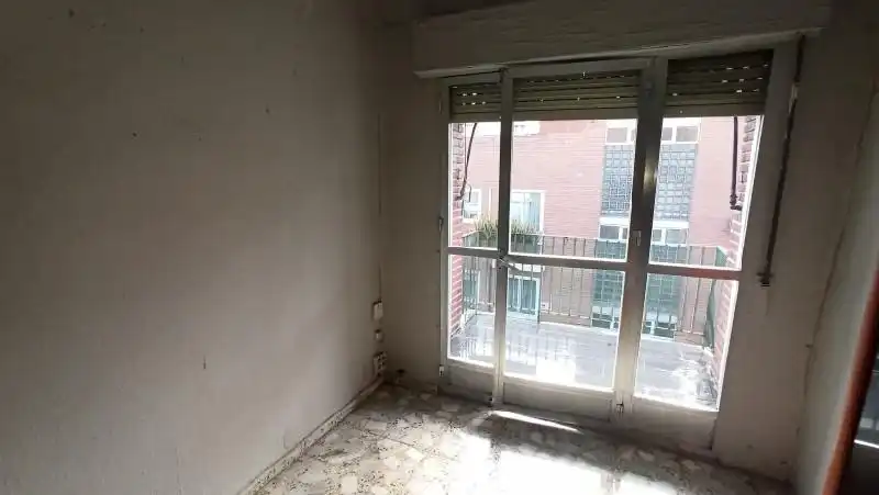 Habitación de Piso en venta en Madrid con Terraza