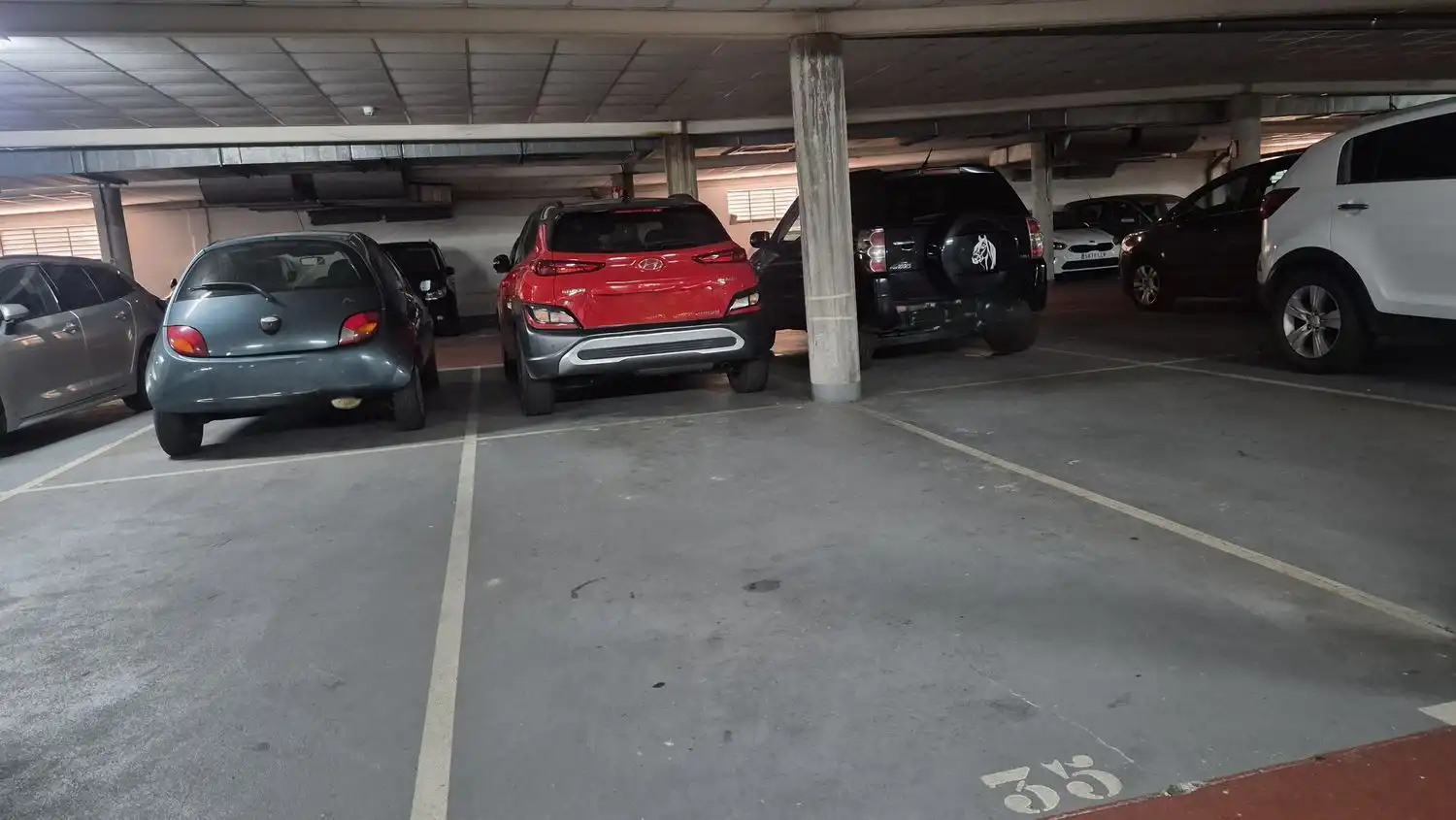 Parkplatz von Wohnung zum Verkauf in Villaviciosa mit Heizung, Abstellraum und Schwimmbad