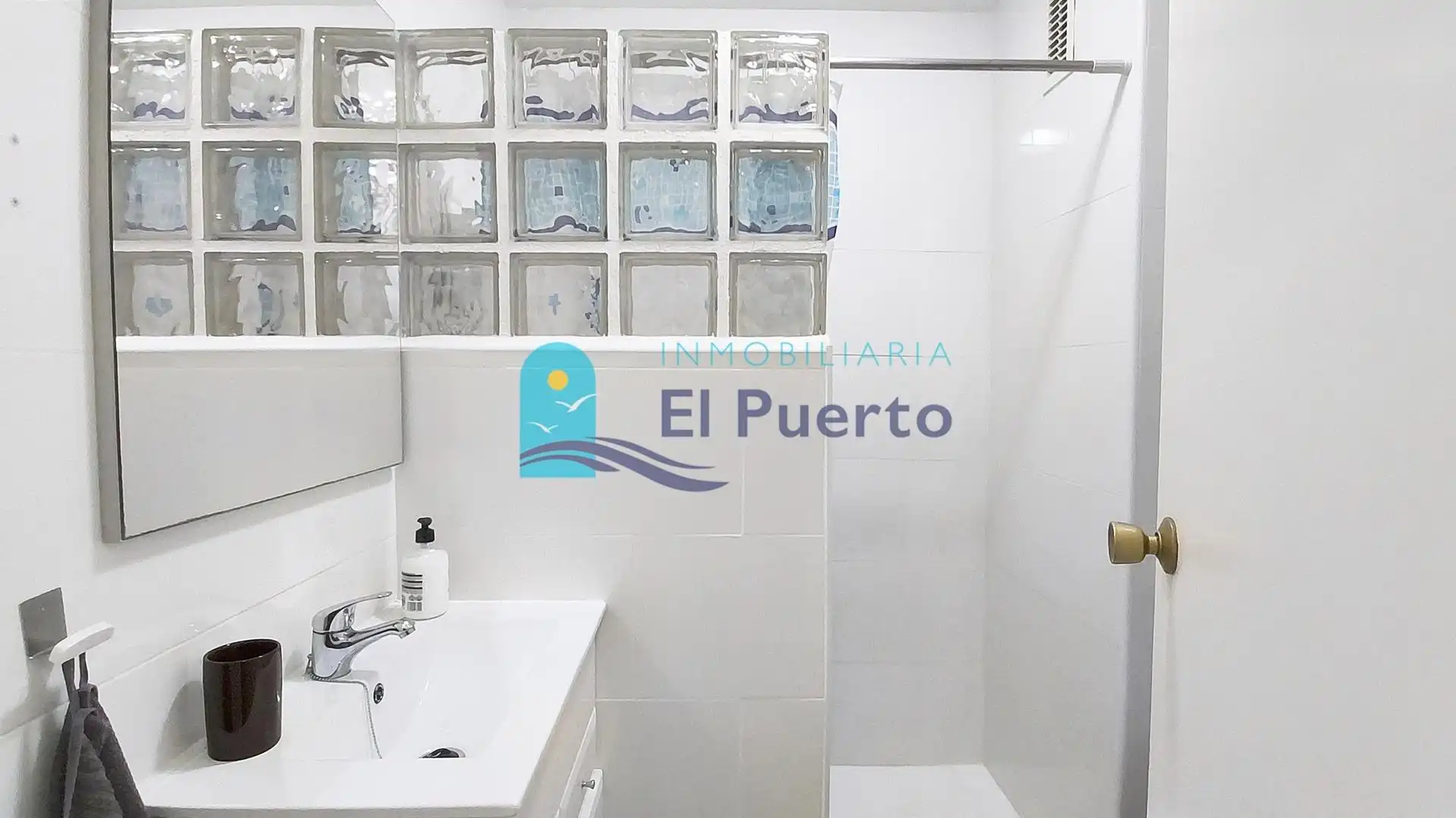 Baño de Apartamento en venta en Mazarrón con Aire acondicionado, Calefacción y Terraza