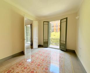 Bedroom of Study to rent in  Barcelona Capital  with Air Conditioner, Heating and Balcony