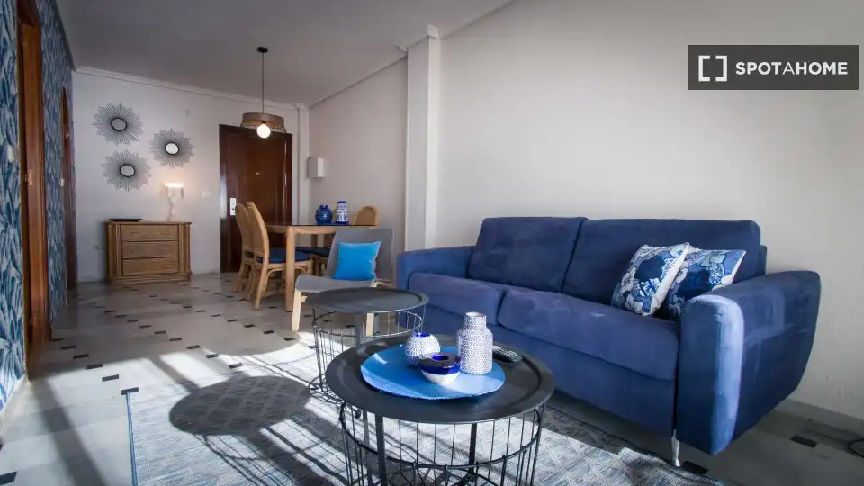 Sala de estar de Apartamento para compartir en Mijas con Aire acondicionado, Terraza y Amueblado
