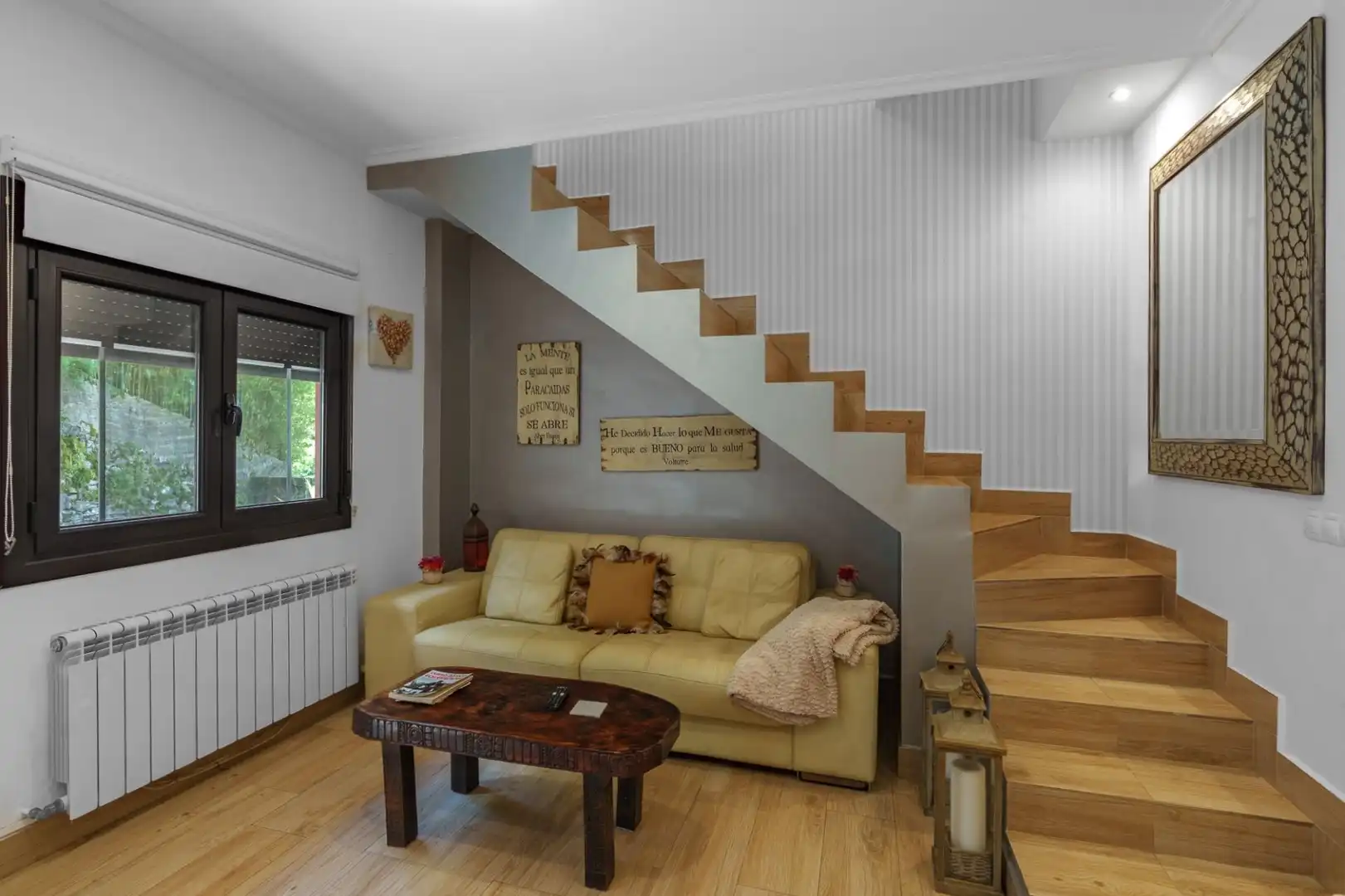 Sala de estar de Casa o chalet en venta en Elduain con Calefacción, Trastero y Amueblado