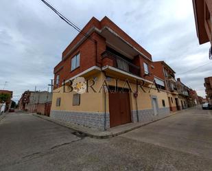 Exterior view of House or chalet for sale in Talavera de la Reina  with Air Conditioner, Heating and Private garden