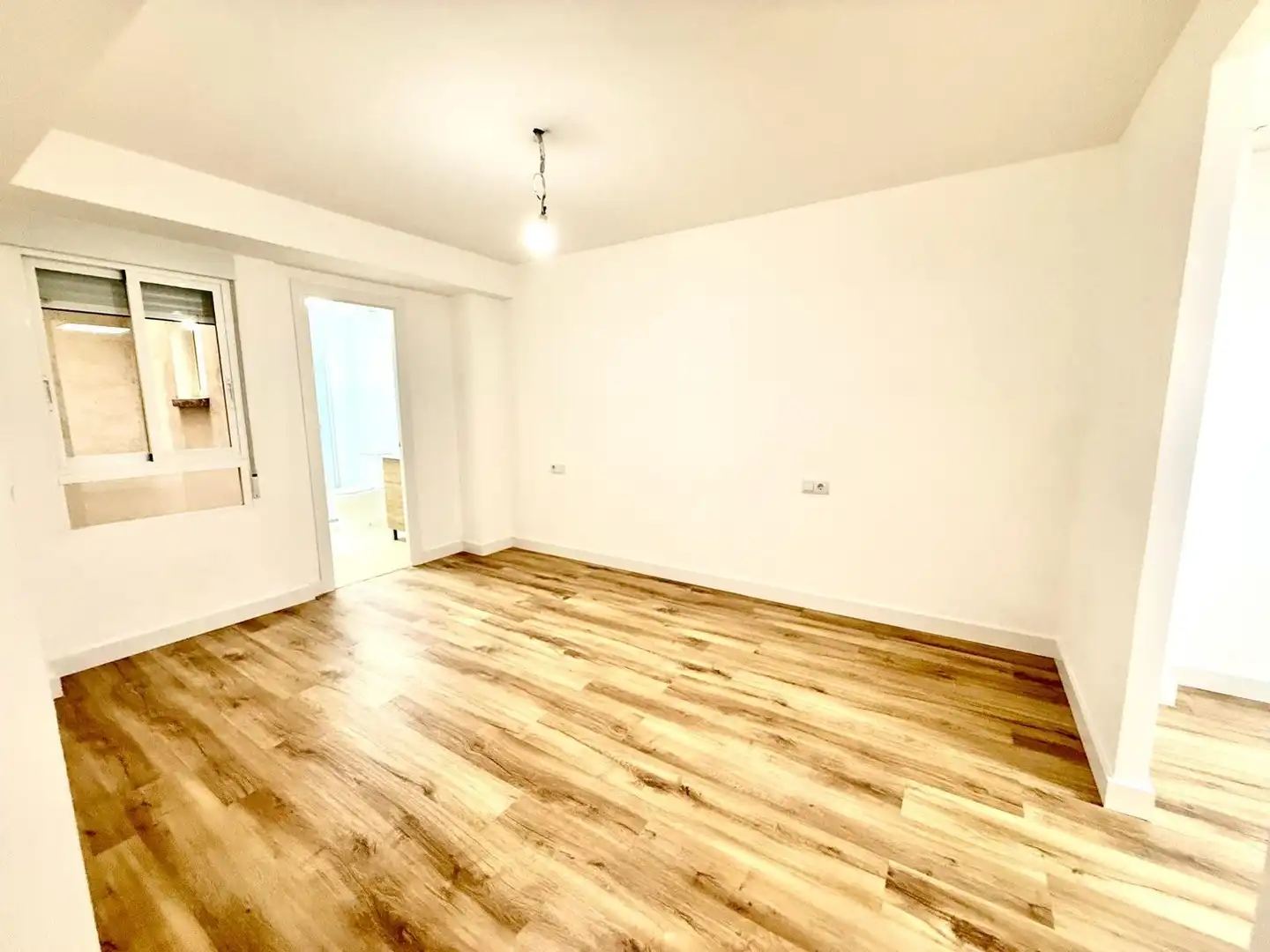 Piso en venta en Calle CONRADO DEL CAMPO, Sector V