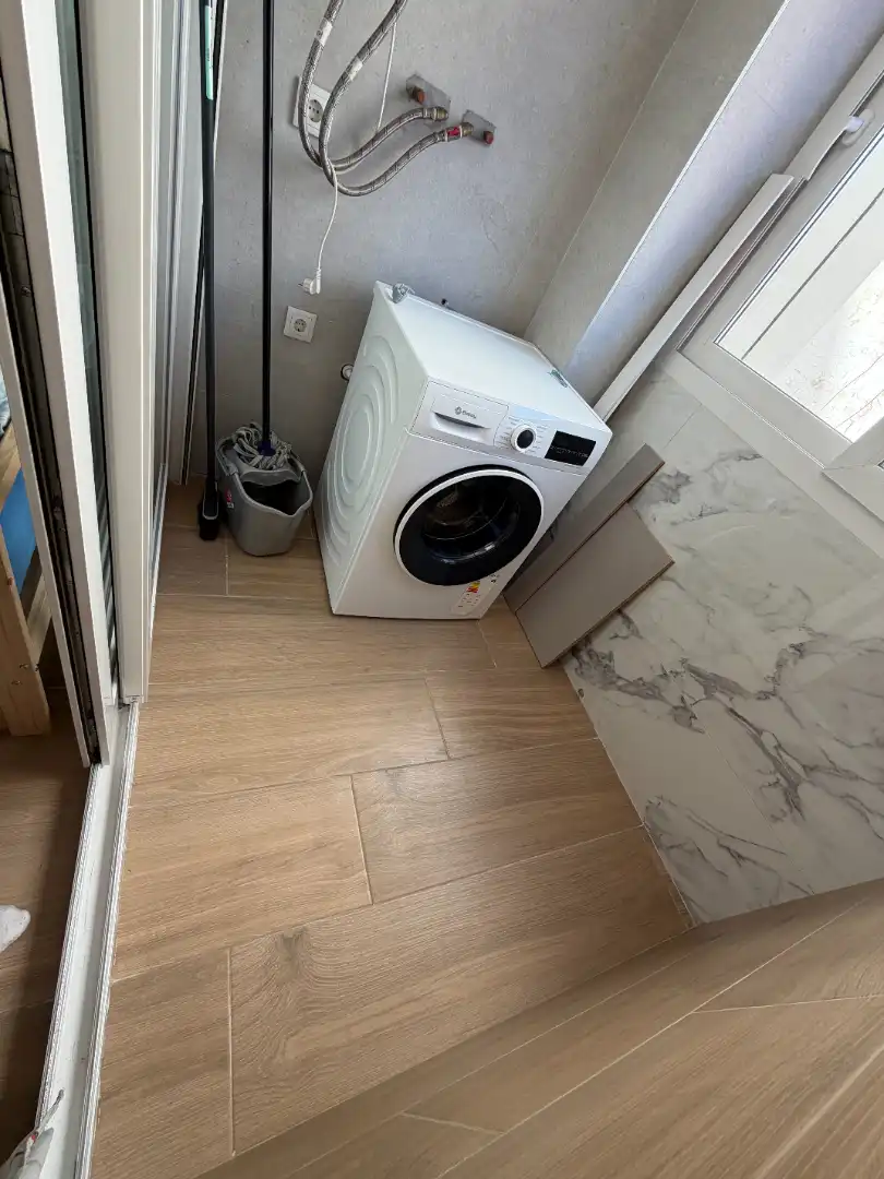 Baño de Piso de alquiler en Valencia con Amueblado, Horno y Lavadora