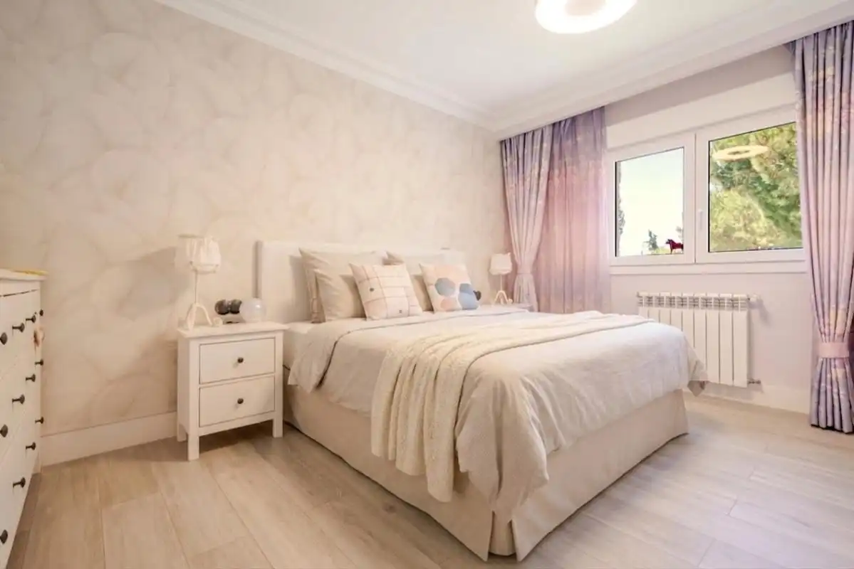 Bedroom of Houses for sale in Boadilla del Monte  with Air Conditioner, Heating and Private garden