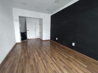 Local comercial en venda a Casco Antiguo