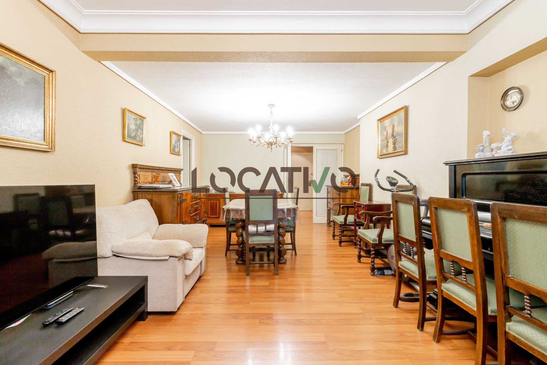 Living room of Flat for sale in  Madrid Capital  with Heating and Terrace