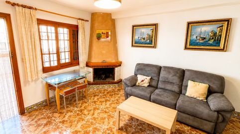 Foto 5 de Casa adosada en venda a Carrer del Cadafal, 18, Playa Tamarit - Playa Lissa, Santa Pola