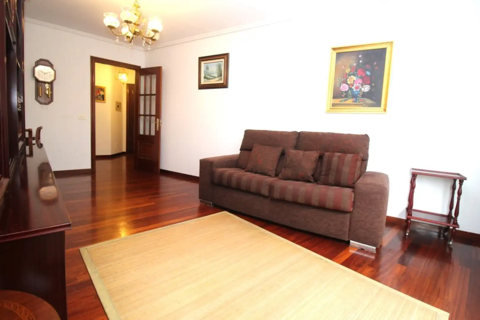 Living room of Flat for rent in Betanzos  with Parquet flooring, Storage room and Furnished