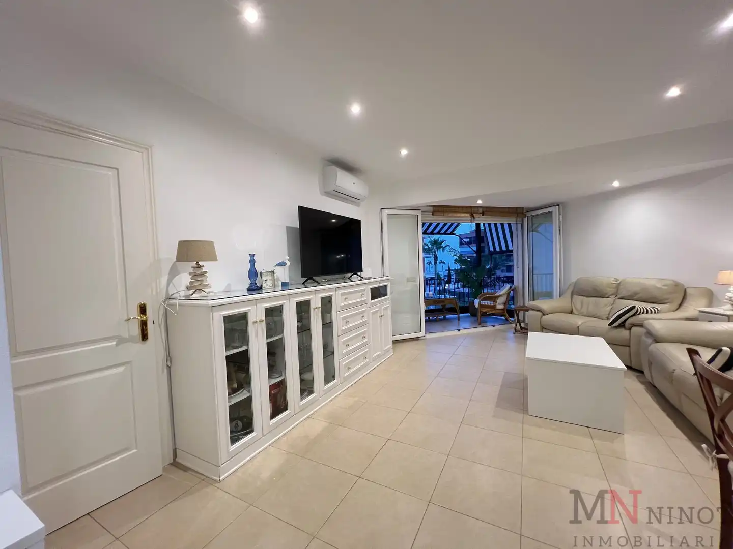 Sala d'estar de Apartament en venda en Castellón de la Plana / Castelló de la Plana amb Aire condicionat, Calefacció i Terrassa